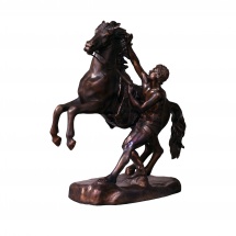 Скульптура «Укротитель коня»